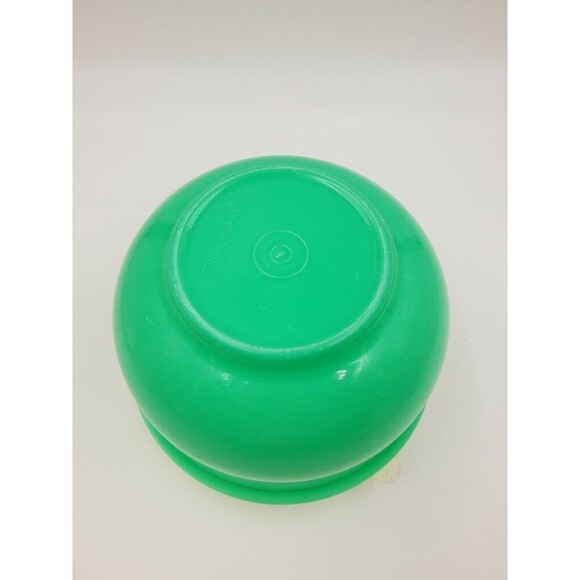 Jadeite Tupperware Lettuce Crisper Keeper 1424-2 with domed Lid 1425-2 - Picture 3 of 7
